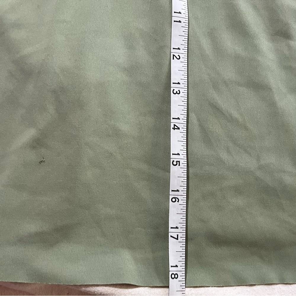 Nike Women's Dri-FIT Luxe Cropped Yoga Tank, Size XXL - Picture 9 of 10